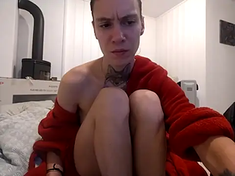 HoneySquirrel online show from October 24, 9:55 pm