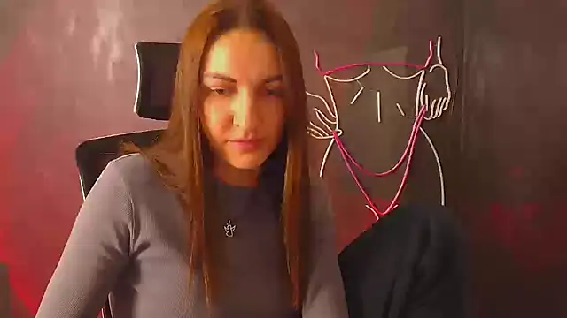 Aurora Loveu online show from October 4, 9:30 pm