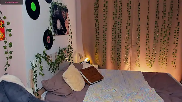 VedaSchulz online show from January 15, 7:09 pm