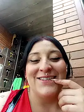 megan fox5 online show from October 25, 7:54 pm