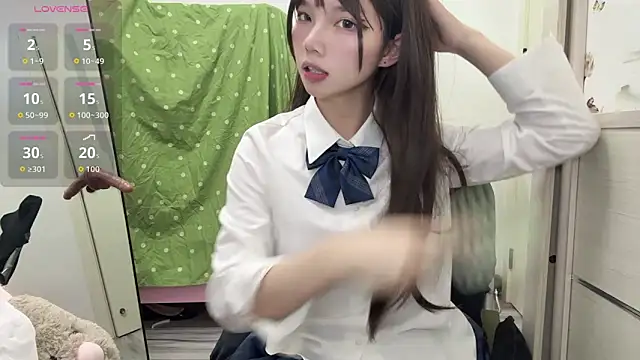 Snapshot of Yiyi-707 chatting on September 18, 10:25 am Yiyi-707 online show from September 18, 10:25 am