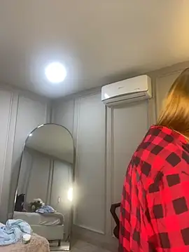 Snapshot of CharlotteBrownn_ chatting on September 24, 2:32 am CharlotteBrownn online show from September 24, 2:32 am