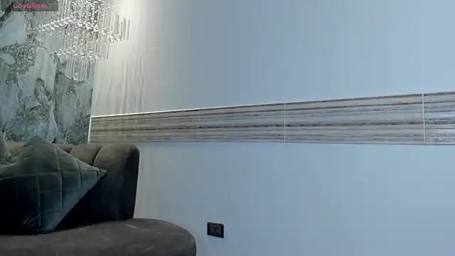 Sophi Johnson online show from March 27, 5:20 am