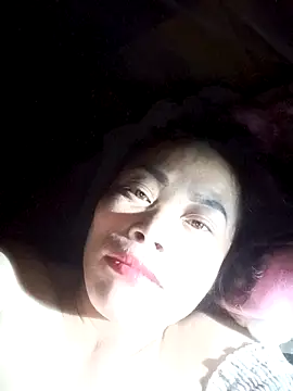 Snapshot of CoMay003 chatting on October 3, 11:21 pm CoMay003 online show from October 3, 11:21 pm