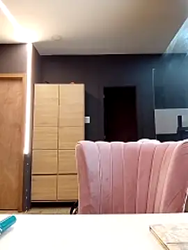 Cristal hott1 online show from February 15, 7:02 pm