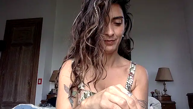 venuslibre online show from June 1, 1:46 pm