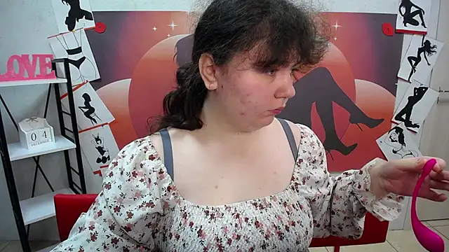 NeonilaLisova online show from December 4, 6:15 am