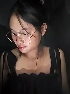 Snapshot of saronla_03 chatting on September 11, 3:56 pm saronla 03 online show from September 11, 3:56 pm