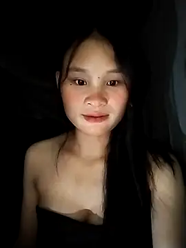 Snapshot of saronla_03 chatting on October 9, 7:07 pm saronla 03 online show from October 9, 7:07 pm