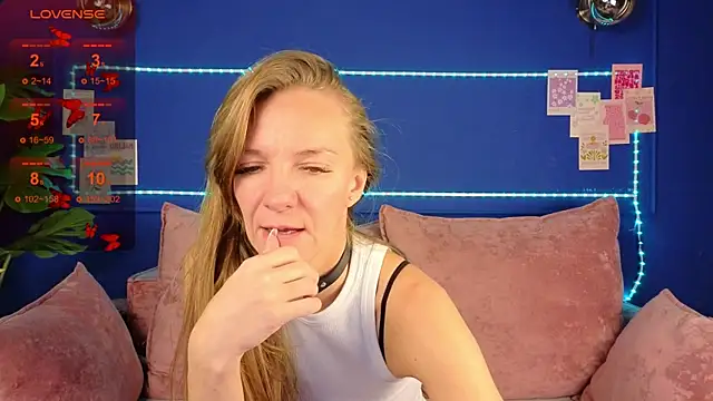 Snapshot of Jesica_mooon chatting on September 25, 1:37 am Jesica mooon online show from September 25, 1:37 am