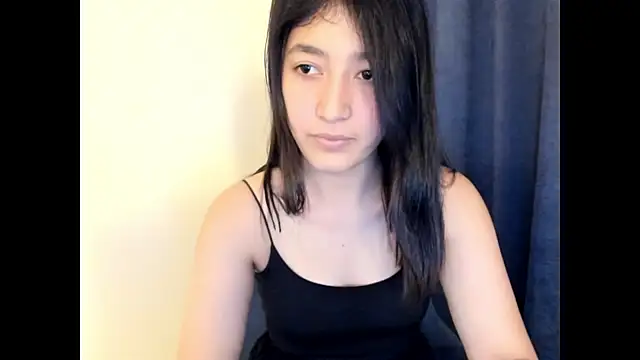 Snapshot of Mayachka333 chatting on September 15, 4:47 pm Mayachka333 online show from September 15, 4:47 pm