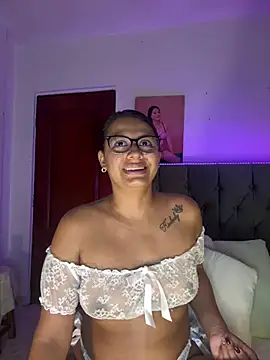 ema zoe online show from May 16, 1:52 am