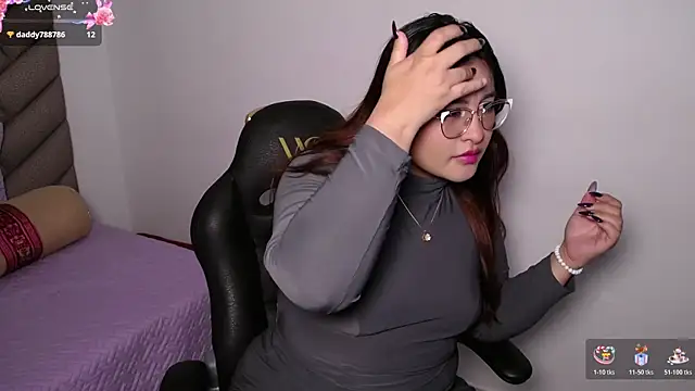 heluejamil online show from November 10, 8:15 pm