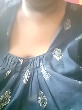 Snapshot of Ritika_Hot chatting on October 20, 3:59 pm Ritika Hot online show from October 20, 3:59 pm