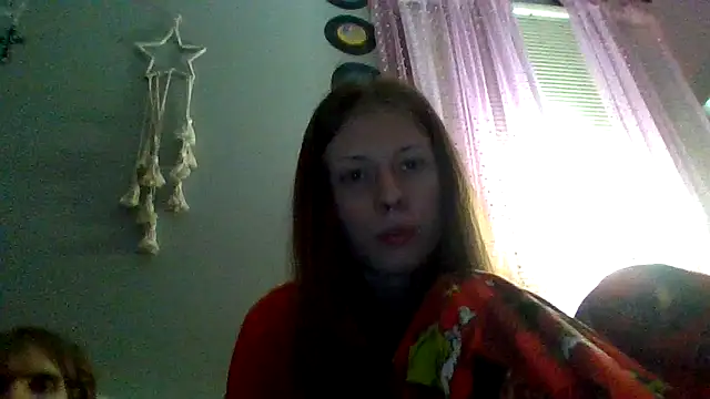 sarah2007 online show from December 22, 3:42 am