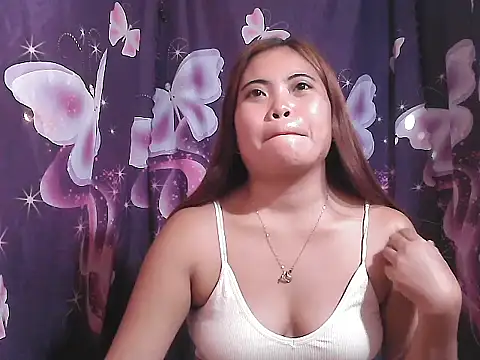 Hot Samantha4u online show from April 17, 11:18 pm