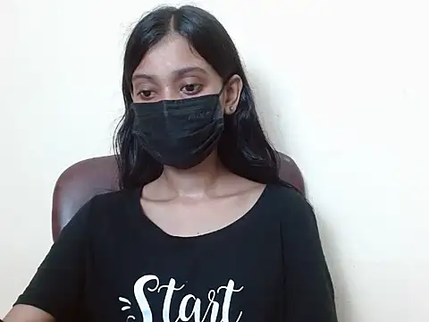 Snapshot of smallcuute chatting on September 8, 7:13 pm smallcuute online show from September 8, 7:13 pm