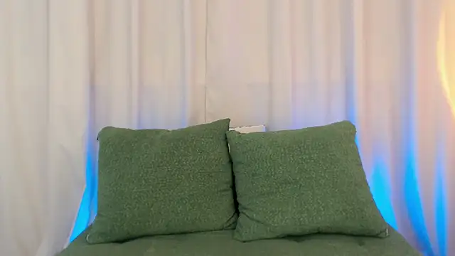 BlackEyesGirl online show from September 14, 6:33 am