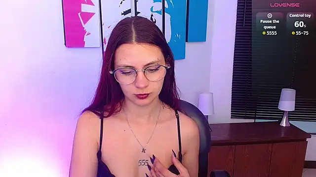 Snapshot of AlanaGarcia19 chatting on October 2, 11:37 am AlanaGarcia19 online show from October 2, 11:37 am