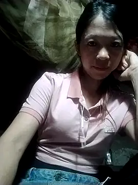 Snapshot of Mina_ti chatting on September 14, 4:32 am Mina ti online show from September 14, 4:32 am