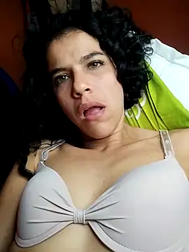 lucerocutte online show from March 31, 6:24 am