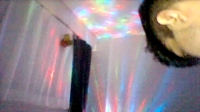 young swisscouple online show from September 13, 6:49 pm