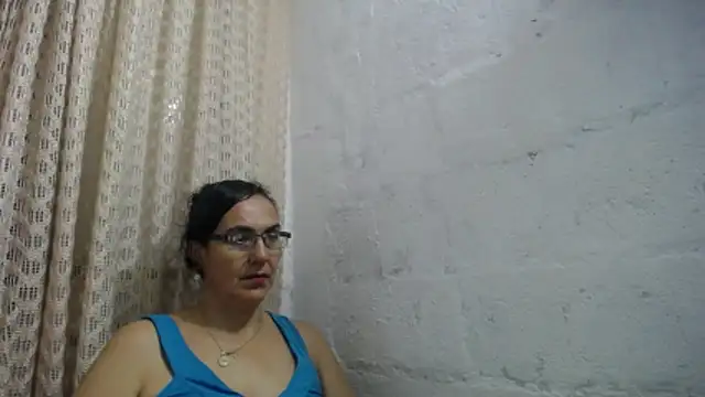 gabbyparker  online show from March 11, 10:08 am