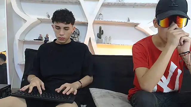 THREE GUYS HOT online show from November 12, 7:23 pm