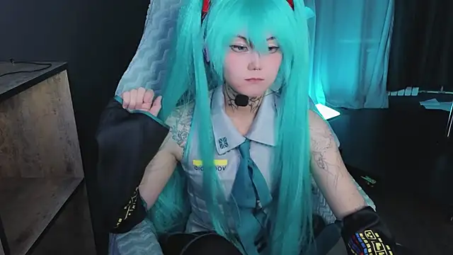 GothXRaven online show from February 28, 4:17 pm