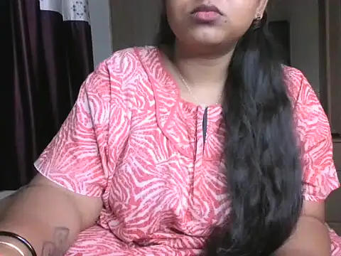its me Rashmi online show from November 6, 6:36 pm