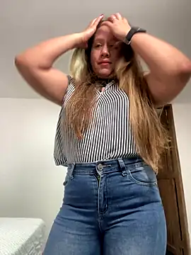 emma hot2006 online show from November 19, 6:30 pm