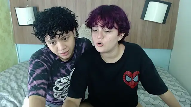 JadeAndJess  online show from September 12, 12:23 pm