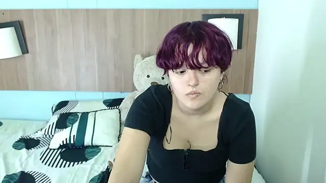 JadeAndJess  online show from September 18, 1:31 pm