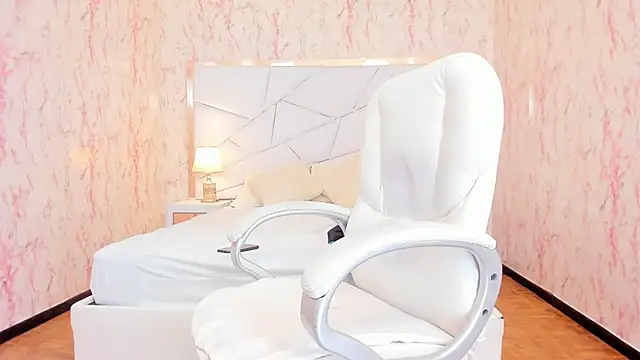 Emily Whinfre online show from February 19, 8:40 pm