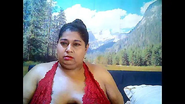 Snapshot of indianhoney694u chatting on September 13, 5:15 am indianhoney694u online show from September 13, 5:15 am