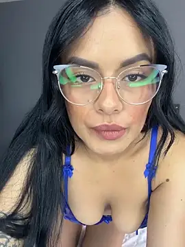 Melissa coch online show from April 14, 5:13 pm