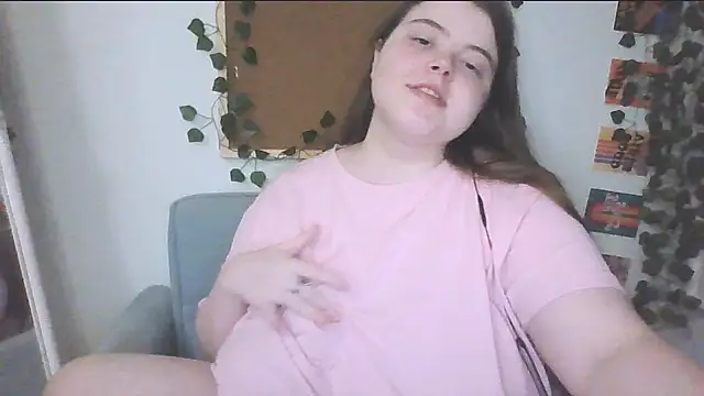 Snapshot of brattyprincessemma chatting on September 27, 4:25 pm brattyprincessemma online show from September 27, 4:25 pm