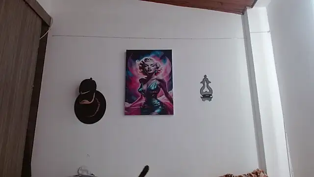 Crystal Star  online show from March 29, 3:22 pm