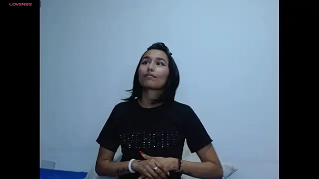 Gia Lee online show from December 22, 4:37 am