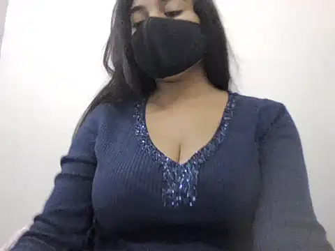 Little toy girl online show from December 18, 6:51 am