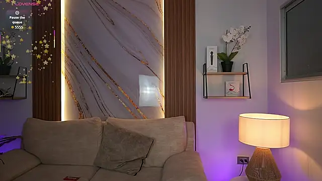 MilaCrave online show from November 17, 11:33 am