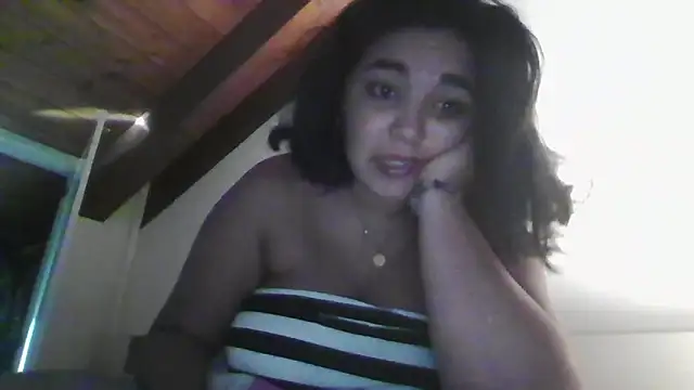 Snapshot of LadySophia03 chatting on October 2, 8:30 am LadySophia03 online show from October 2, 8:30 am