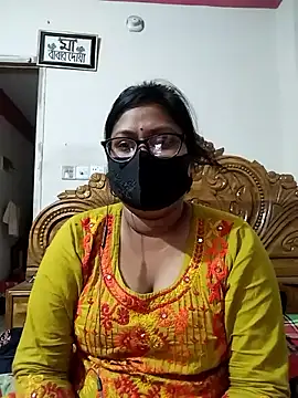 Snapshot of Ayat-3 chatting on October 12, 8:33 pm Ayat-3 online show from October 12, 8:33 pm