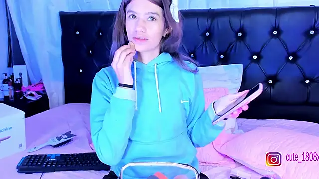 Sofiia cute  online show from October 31, 4:03 am