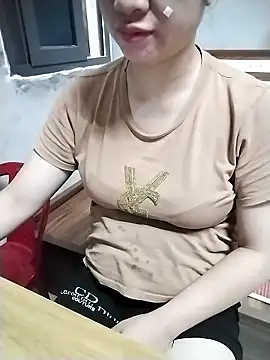 Mie rose online show from October 14, 8:28 am