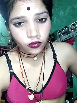Snapshot of Sapna_Love143 chatting on September 16, 6:43 am Sapna Love143 online show from September 16, 6:43 am