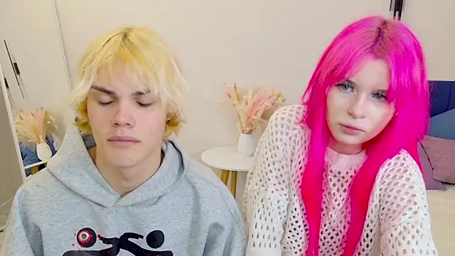 Bonnie And C1yde online show from October 4, 5:06 pm