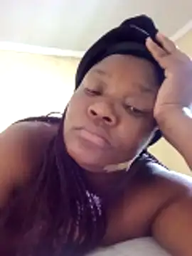 AssQueenXX35 online show from November 4, 7:52 pm