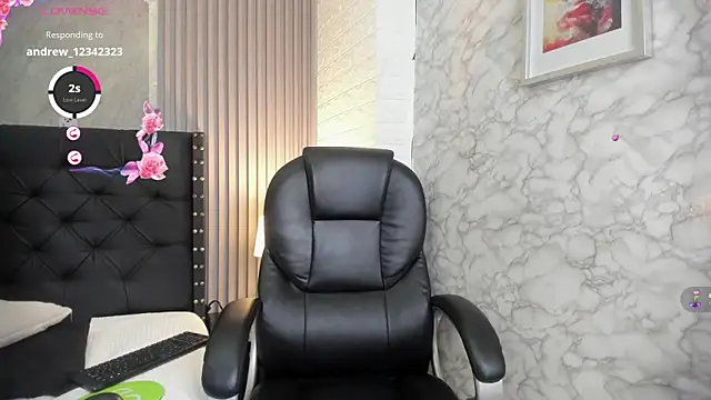 alicy  torres online show from October 16, 12:30 pm