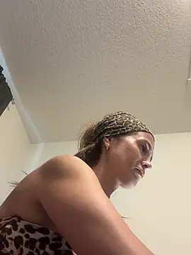 Alona Brown online show from May 26, 7:13 pm